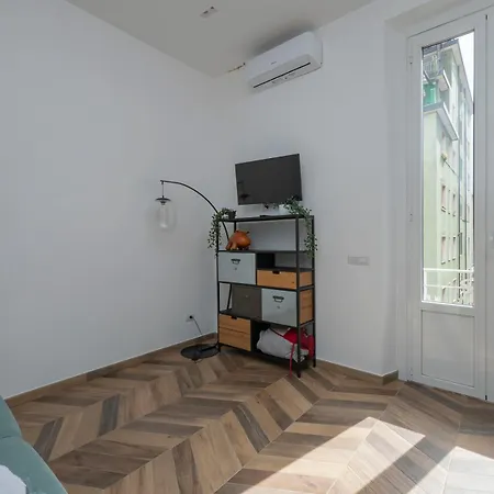 I-host - Agnesi 15 Apartment