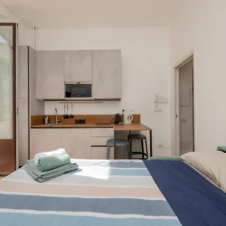 Apartment I-host - Agnesi 15 *
